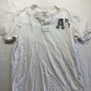 Aeropostale embroidered logo shirt size M